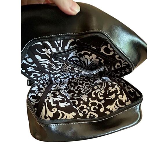 Thirty-One Black Faux Leather City Weekender Tote with Damask Interior - Picture 4 of 5